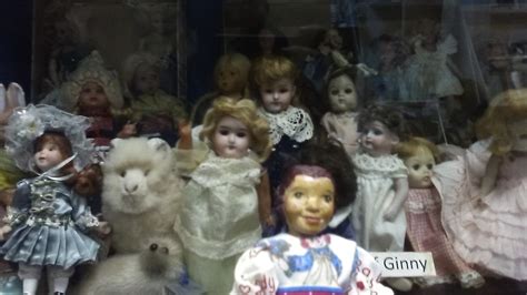 Pioneer Hitty's: A visit to the doll museum