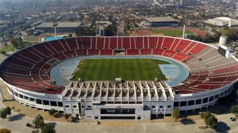 ¿preocupación La Decidora Imagen De La Cancha Del Estadio Nacional A