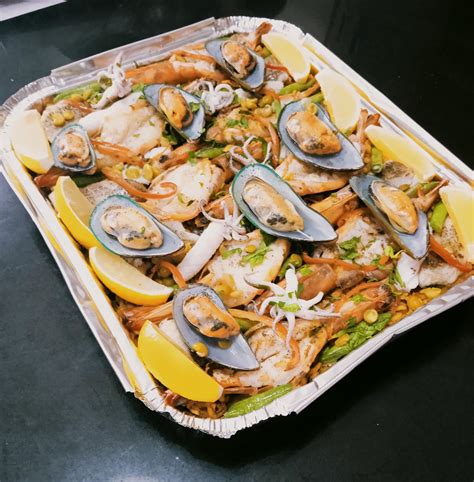 Paella De Marisco/Mixed Seafood Paella - D'Chibug