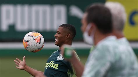 Luxemburgo Ensaia Time Titular Em Ltimo Treino Antes Do Confronto