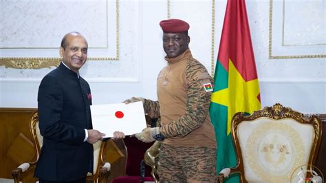 Burkina Le Capitaine Ibrahim Traor Re Oit Des Lettres De Cr Ance De