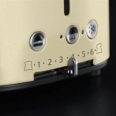 Russell Hobbs Retro Vintage Cream Broodrooster Retro Vintage