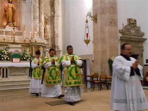 Catholicvs Primera Santa Misa Tridentina Solemne Oficiada En El Altar