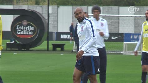 Bastos Se Irrita E Xinga Clayton Em Treino Pegado Do Corinthians Veja