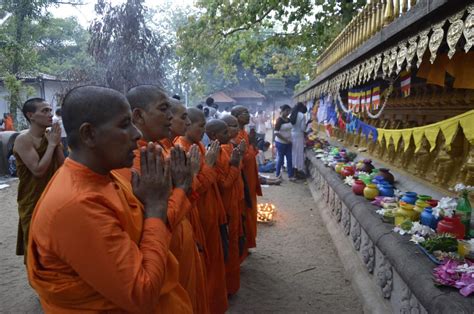 The Nuns Revolution Restoration Of Bhikkhuni Ordination Tricycle The Buddhist Review