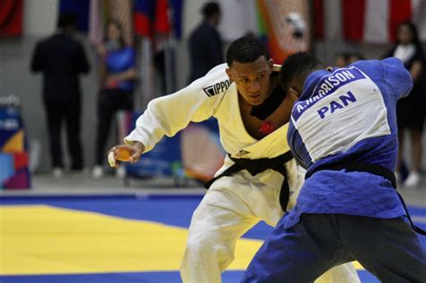 Judo Y Pesas Cosechan Siete Medallas El Domingo En El Salvador