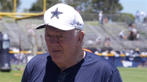 Jerry Jones Sends Blunt Message To Training Camp Holdout Yardbarker