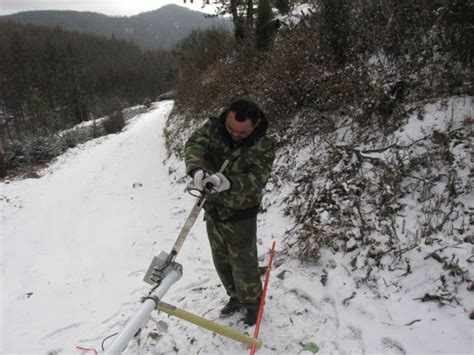 回眸瞬间·风雪中的气象人 中国气象局政府门户网站