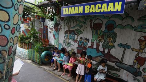 Tingkatkan Minat Membaca Anak Anak Di Taman Bacaan