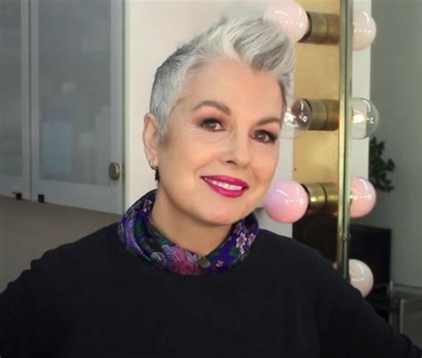 The Best Makeup Colors For Gray Hair According To A Pro