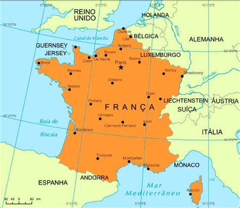 França É Um País Socialista Ou Capitalista - Tudo sobre a França: bandeira, hino, cultura e economia - Toda Matéria