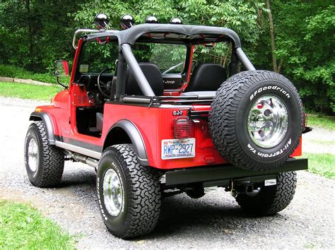 Red Cj7