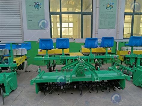 Working Process Of Plant Transplanter Machine