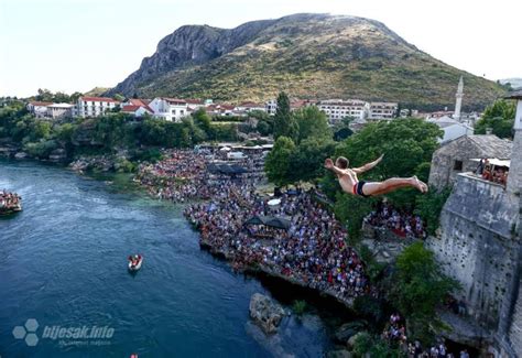 Evald Krni I Igor Kazi Pobjednici Skokova Sa Starog Mosta