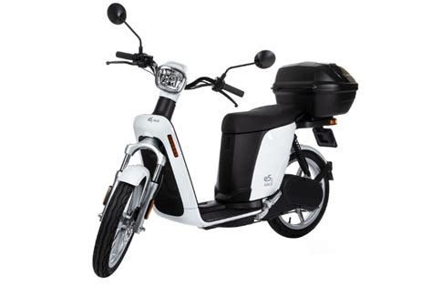 Sharing Gli Scooter Elettrici Askoll In Provincia Di Napoli Dueruote