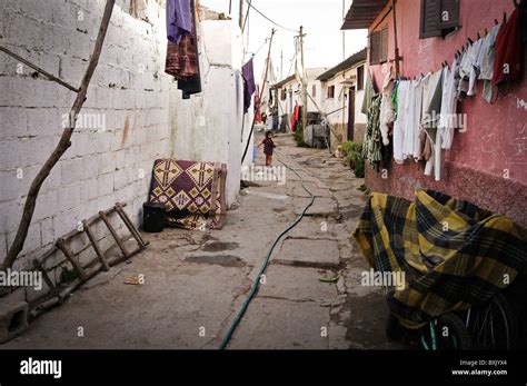 slum street scene Stock Photo - Alamy