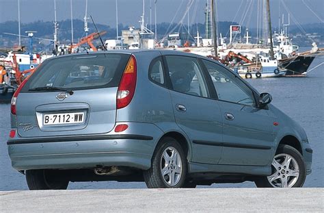 Nissan Almera Tino 1 8 Prijs En Specificaties AutoWeek