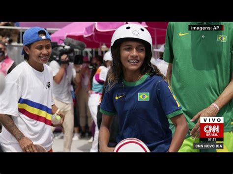 Rayssa Leal faz história no skate aos 13 anos Fadinha é prata nas