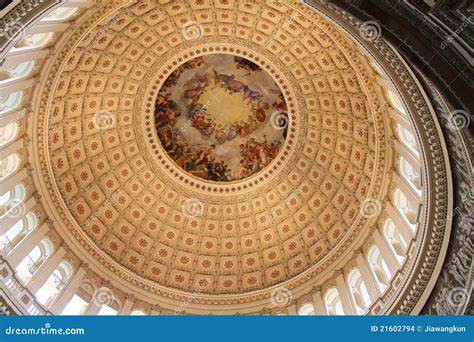 Cúpula Del Edificio Del Capitolio De Estados Unidos Foto de archivo