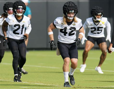 Jacksonville Jaguars Defense Led By Ryan Nielsen Making Good Early