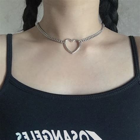 2020 New Metal Heart Shaped Choker Necklaces Women Simplicity Sexy