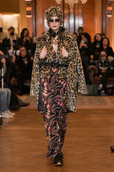 Anna Sui Fall 2025 Ready To Wear Runway Fashion Show And Collection