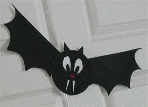 35 Wicked Halloween Bat Crafts - FeltMagnet