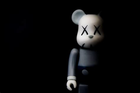 Kaws 4K Wallpapers Top Free Kaws 4K Backgrounds WallpaperAccess