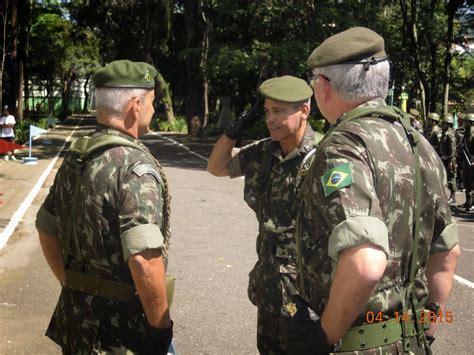 Coluna Acontecendo Gen Maurmann Assume O Comando Da Brigada De