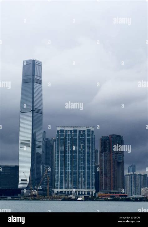 Icc Tower In The Western Kowloon District In Hong Kong Stock Photo Alamy