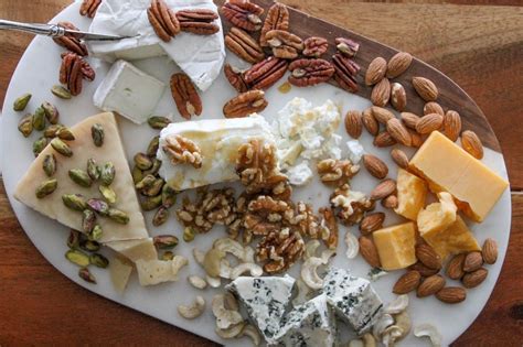 Cheese and Nut Pairings - Diamond Nuts