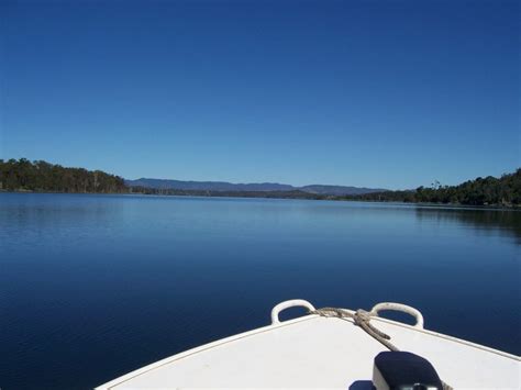 On The Water Cairns Outboard Wreckers