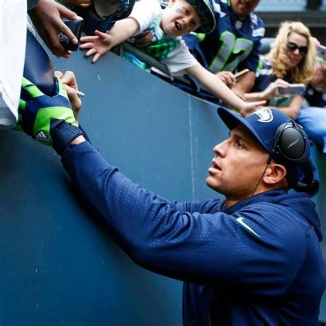 Fan Time Jimmy Graham Mariners Baseball Russell Wilson Hottness