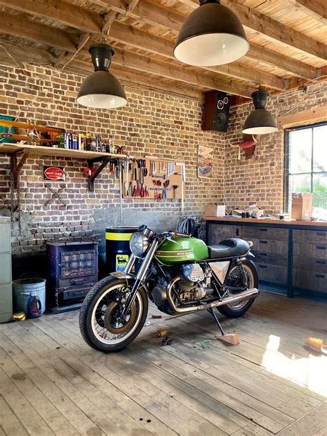 Pin By Will Barron On Workshop In Motorcycle Garage Vintage