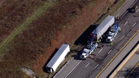 Driver Dies After 2 Commercial Vehicles Collide On Ohio Turnpike Oshp Says