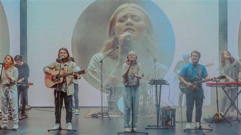 Un Corazón grupo musical Cristiano que lleva el mensaje de Cristo a