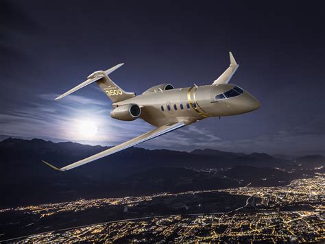 Bombardier introduces the Challenger 3500 jet - Skies Mag