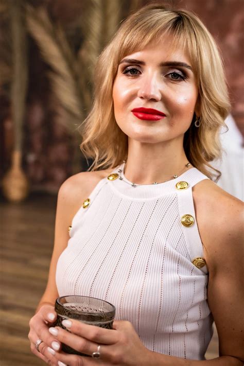 Gorgeous Ludmila 43 Y O From Vinnitsa With Blonde Hair ID 336500 LadaDate