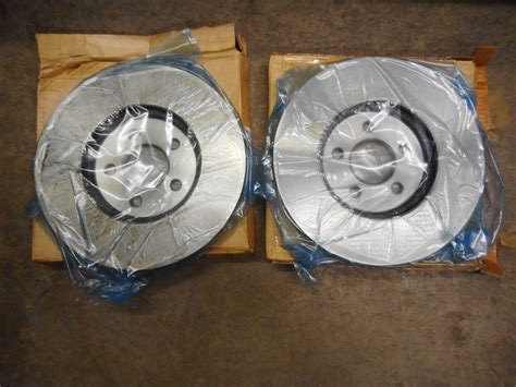 Genuine Mopar Brake Rotors 2 Nos 2001 2006 Stratus Sebring Pn