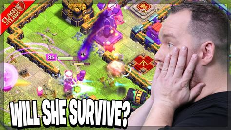 Can You Queen Charge Through The New Monolith At Th15 Clash Of Clans