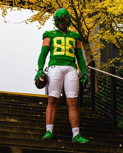 Game 12 uniforms for Oregon vs Oregon State : r/CFB