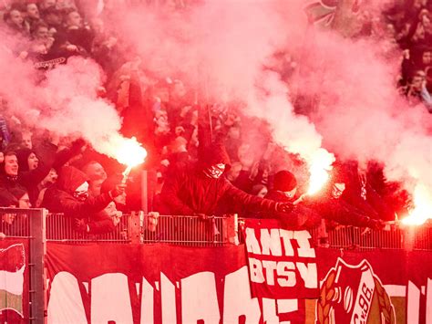 Deshalb Ist Bei St Pauli Gegen Hannover Alarmstufe Rot Angesagt