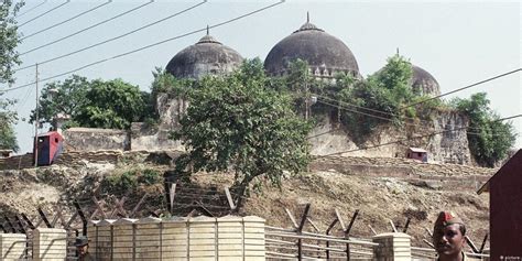 Pengacara Muslim India Dalam Kasus Masjid Babri Meninggal Dunia