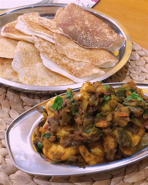 Chettinad Prawn Thokku With Spongy Set Dosas