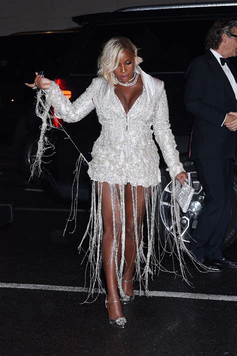 Mary J. Blige at the Mark Hotel in NY 09/28/2023 • CelebMafia