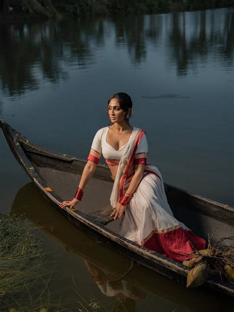 Deepti Sati Hot And Glamorous Onam Photoshoot In White Saree