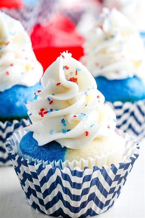 Th Of July Cupcakes Julie S Eats Treats