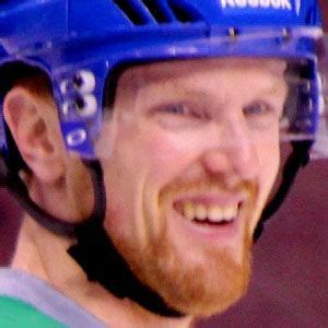 Henrik Sedin - Age, Family, Bio | Famous Birthdays