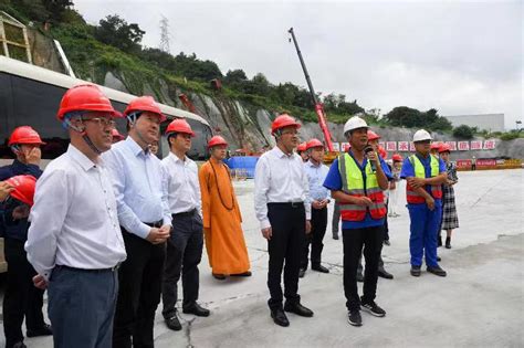 省政协委员赴宁波舟山视察 为推进世界一流强港和交通强省建设集智出力委员工作委员会专委会工作动态中国人民政治协商会议浙江省委员会