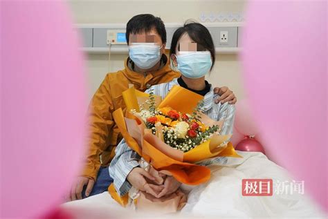 29岁女孩突发肝衰竭，男友不离不弃守来奇迹，情人节前夕他给重生女友送惊喜小美小杰肝脏